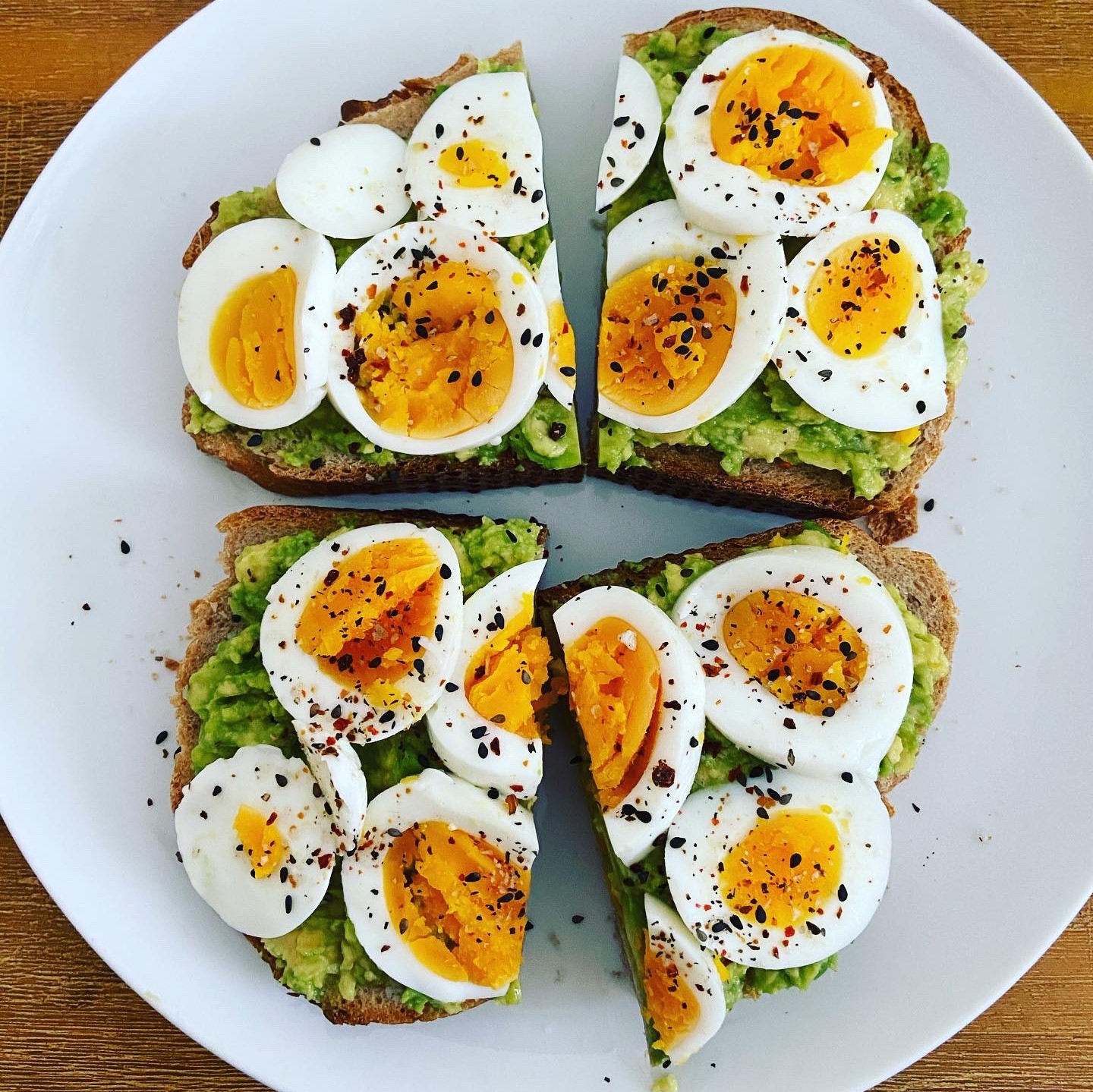 Avocado bread with cooked eggs